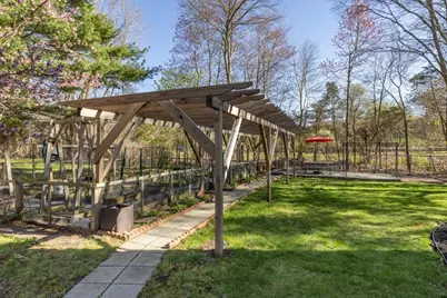 255 Worthen Rd East, Lexington, MA 02421 - Photo 32