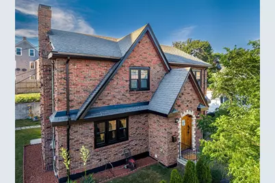 109 Eustis St, Revere, MA 02151 - Photo 2