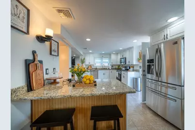 109 Eustis St, Revere, MA 02151 - Photo 12