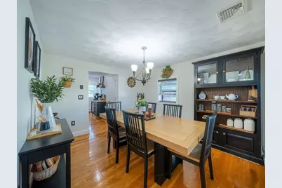 109 Eustis St, Revere, MA 02151 - Photo 10
