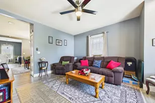 58 Tuttle St, Fall River, MA 02724 - Photo 8
