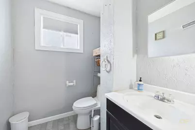 1413 Rodman St, Fall River, MA 02721 - Photo 36