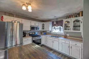 721 Cambridge St, Fall River, MA 02721 - Photo 4