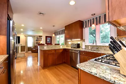 103 Laurelwood Dr, North Attleboro, MA 02760 - Photo 10