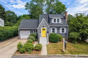 18 Margaret St, Norwood, MA 02062 - Photo 2