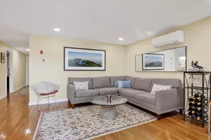 20 Iroquois Ave, Hubbardston, MA 01452 - Photo 10