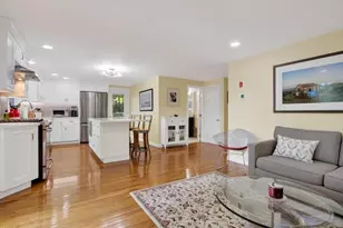 20 Iroquois Ave, Hubbardston, MA 01452 - Photo 8