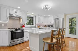 20 Iroquois Ave, Hubbardston, MA 01452 - Photo 6