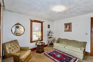 146 High St, Agawam, MA 01001 - Photo 4
