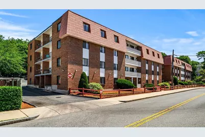 141 Pierce St #12, Malden, MA 01850 - Photo 2