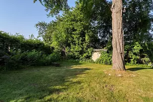17 Scott Ave, Burlington, MA 01803 - Photo 32