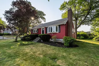 17 Scott Ave, Burlington, MA 01803 - Photo 2