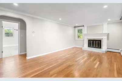 17 Scott Ave, Burlington, MA 01803 - Photo 4