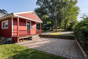 17 Scott Ave, Burlington, MA 01803 - Photo 34