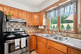 195 Brimfield Rd, Monson, MA 01057 - Photo 14