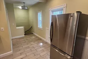 4 Porter Cir, Cambridge, MA 02140 - Photo 6