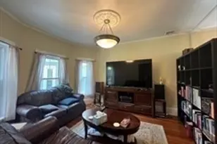 4 Porter Cir, Cambridge, MA 02140 - Photo 8