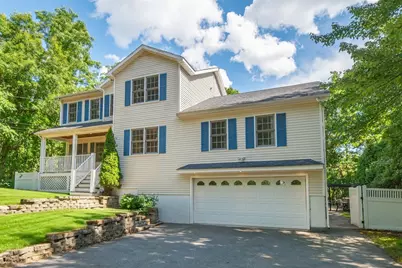 35 Brentwood Rd, Woburn, MA 01801 - Photo 2