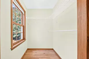 35 Brentwood Rd, Woburn, MA 01801 - Photo 28
