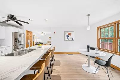35 Brentwood Rd, Woburn, MA 01801 - Photo 12