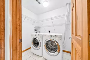 35 Brentwood Rd, Woburn, MA 01801 - Photo 32