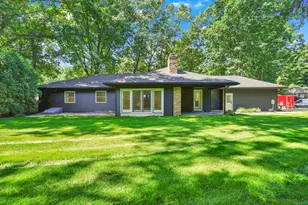 127 Magnolia Cir, Longmeadow, MA 01106 - Photo 6