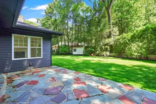 127 Magnolia Cir, Longmeadow, MA 01106 - Photo 10