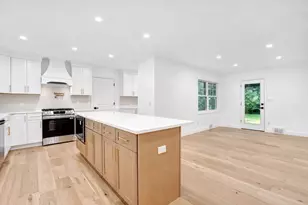 127 Magnolia Cir, Longmeadow, MA 01106 - Photo 14