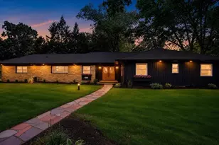 127 Magnolia Cir, Longmeadow, MA 01106 - Photo 2