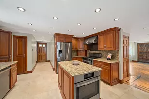 347 Plain St, Braintree, MA 02184 - Photo 6