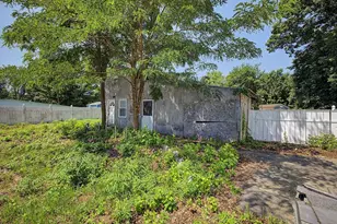 16 Berger St, Chicopee, MA 01020 - Photo 36