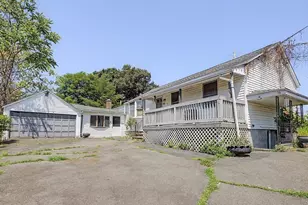 16 Berger St, Chicopee, MA 01020 - Photo 2
