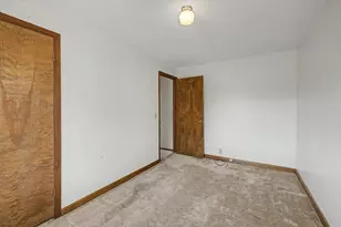 16 Berger St, Chicopee, MA 01020 - Photo 22