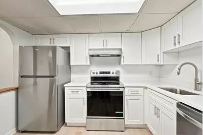 59 School St #B18, Northborough, MA 01532 - Photo 2
