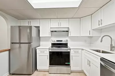 59 School St #B18, Northborough, MA 01532 - Photo 2