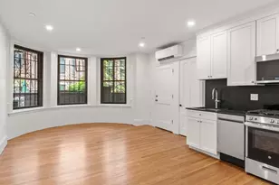 389 Commonwealth Ave, Boston, MA 02115 - Photo 2