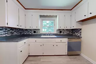 34 Keenan St, West Bridgewater, MA 02379 - Photo 10