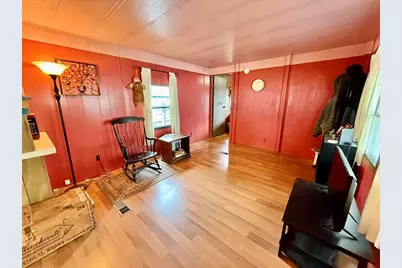 37 Klondike Ave, Westfield, MA 01085 - Photo 6
