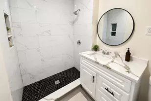 21 Dowse St, Everett, MA 02149 - Photo 8
