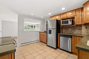 121-R Elm, Marblehead, MA 01945 - Photo 10