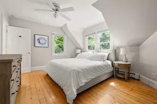 18 Benvenue St, Wellesley, MA 02482 - Photo 16