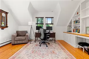 18 Benvenue St, Wellesley, MA 02482 - Photo 24