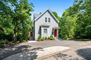 18 Benvenue St, Wellesley, MA 02482 - Photo 32