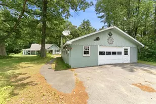 4 Essex St, Holland, MA 01521 - Photo 2