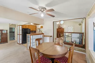 4 Essex St, Holland, MA 01521 - Photo 14