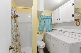 4 Essex St, Holland, MA 01521 - Photo 24