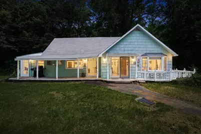 4 Essex St, Holland, MA 01521 - Photo 4