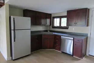 13 Spring St, Salisbury, MA 01952 - Photo 4