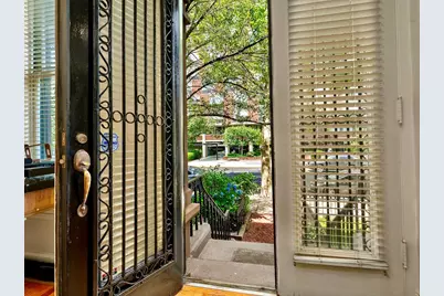 341 Beacon St #2F, Boston, MA 02116 - Photo 2