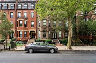341 Beacon St, Boston, MA 02116 - Photo 32